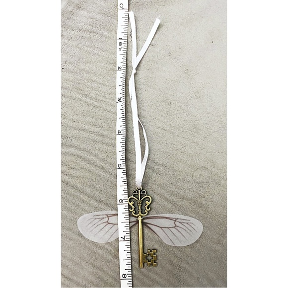 Tree Ornaments Christmas Holiday Harry Potter Flying Keys Wings Hogwarts - Picture 4 of 5